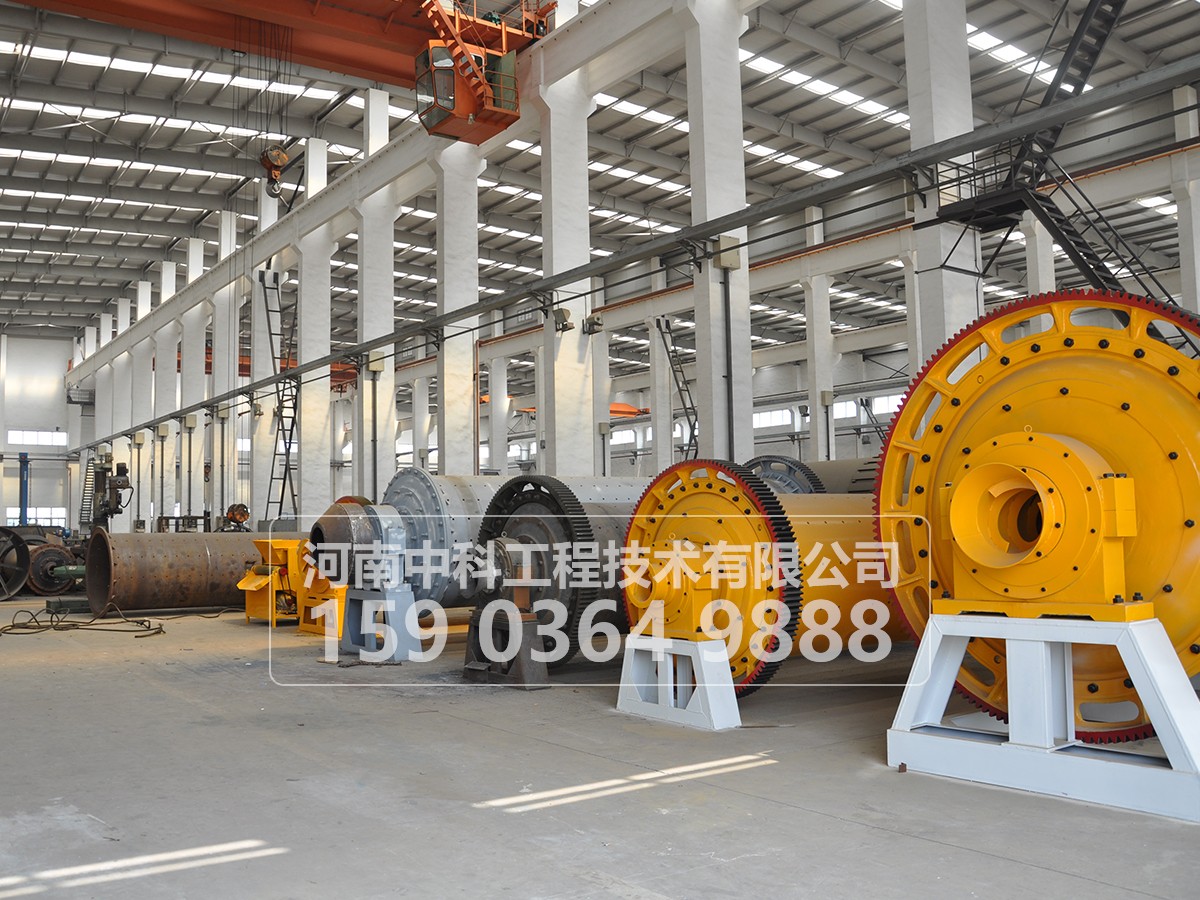 球磨機(jī)在運(yùn)轉(zhuǎn)中操作人員應(yīng)遵守什么事項(xiàng)？